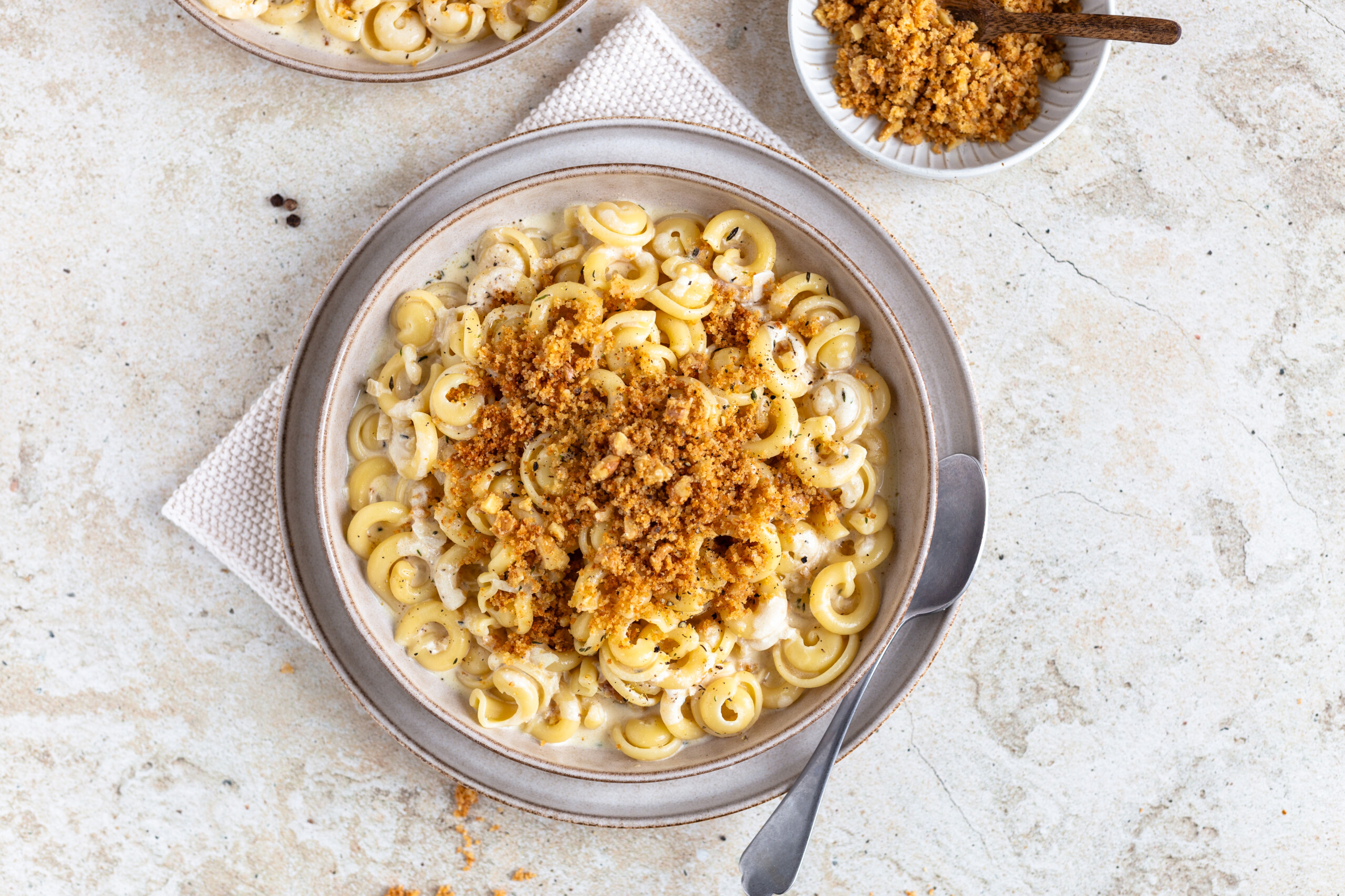 Walnusspasta mit Bröselcrunch